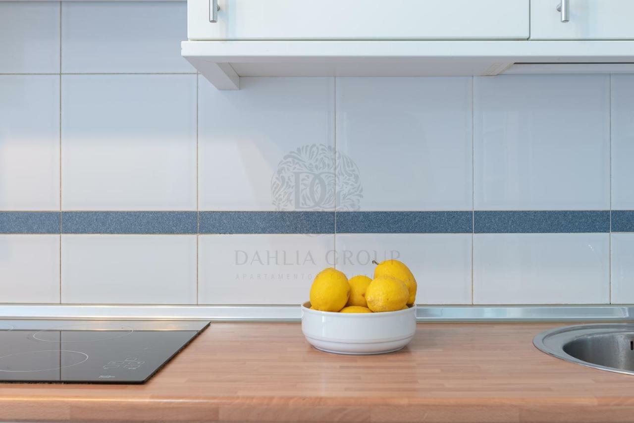 Vista Africa Beach Apartment By Dahlia Group 埃斯特波纳 外观 照片