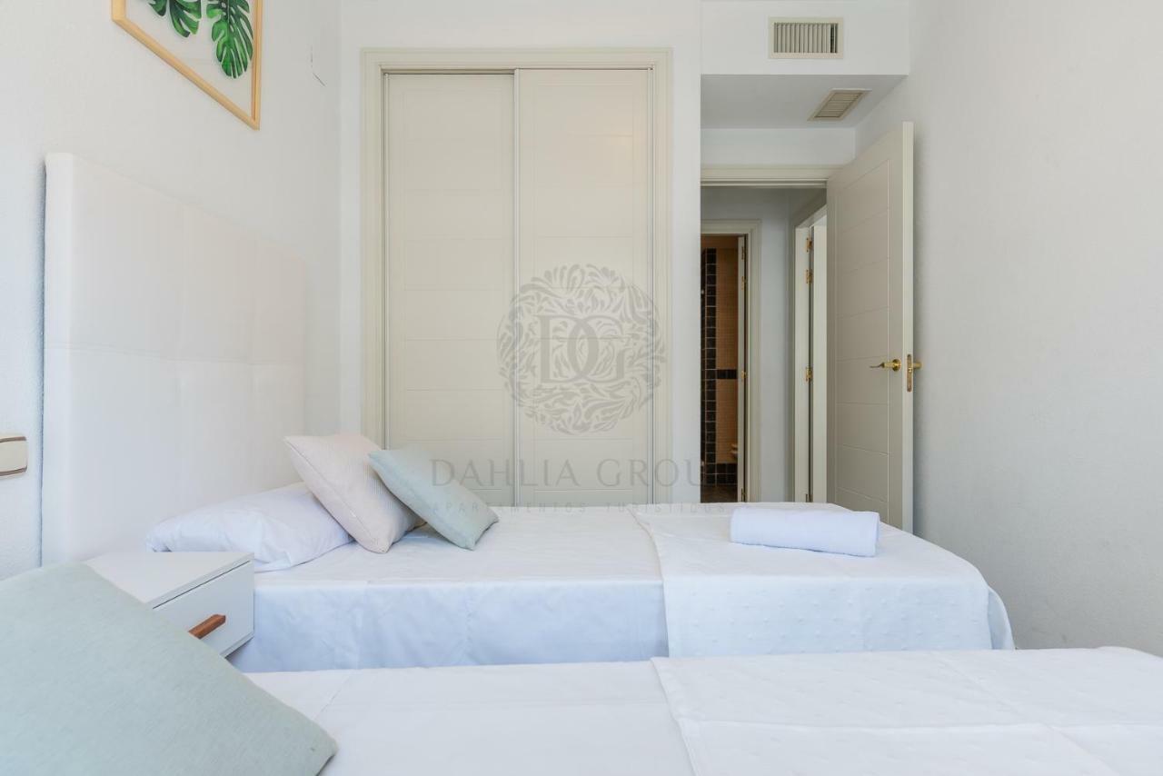 Vista Africa Beach Apartment By Dahlia Group 埃斯特波纳 外观 照片